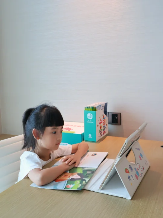 我家的小书虫👀✨