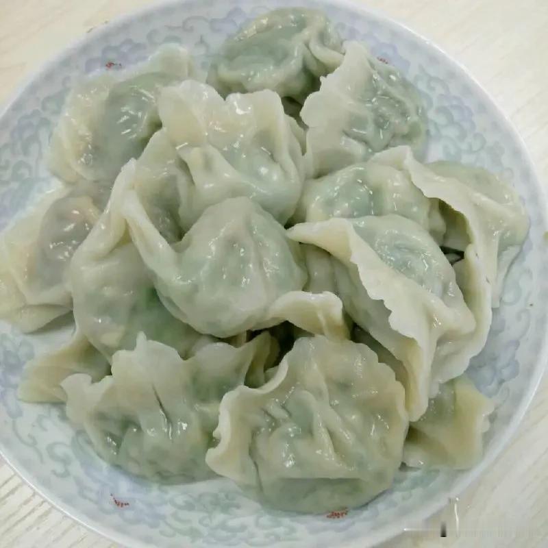 饺子无论南北都应该是主食吧?
我是一名地地道道的北方人，我生在黑土地，长在黑土地