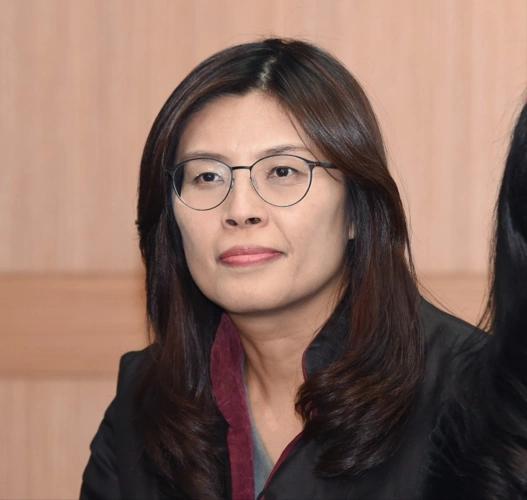 郑丽文她对德国媒体叫嚣“不放弃武力保卫台湾的决心”，就是国民党“独台”的“战争宣