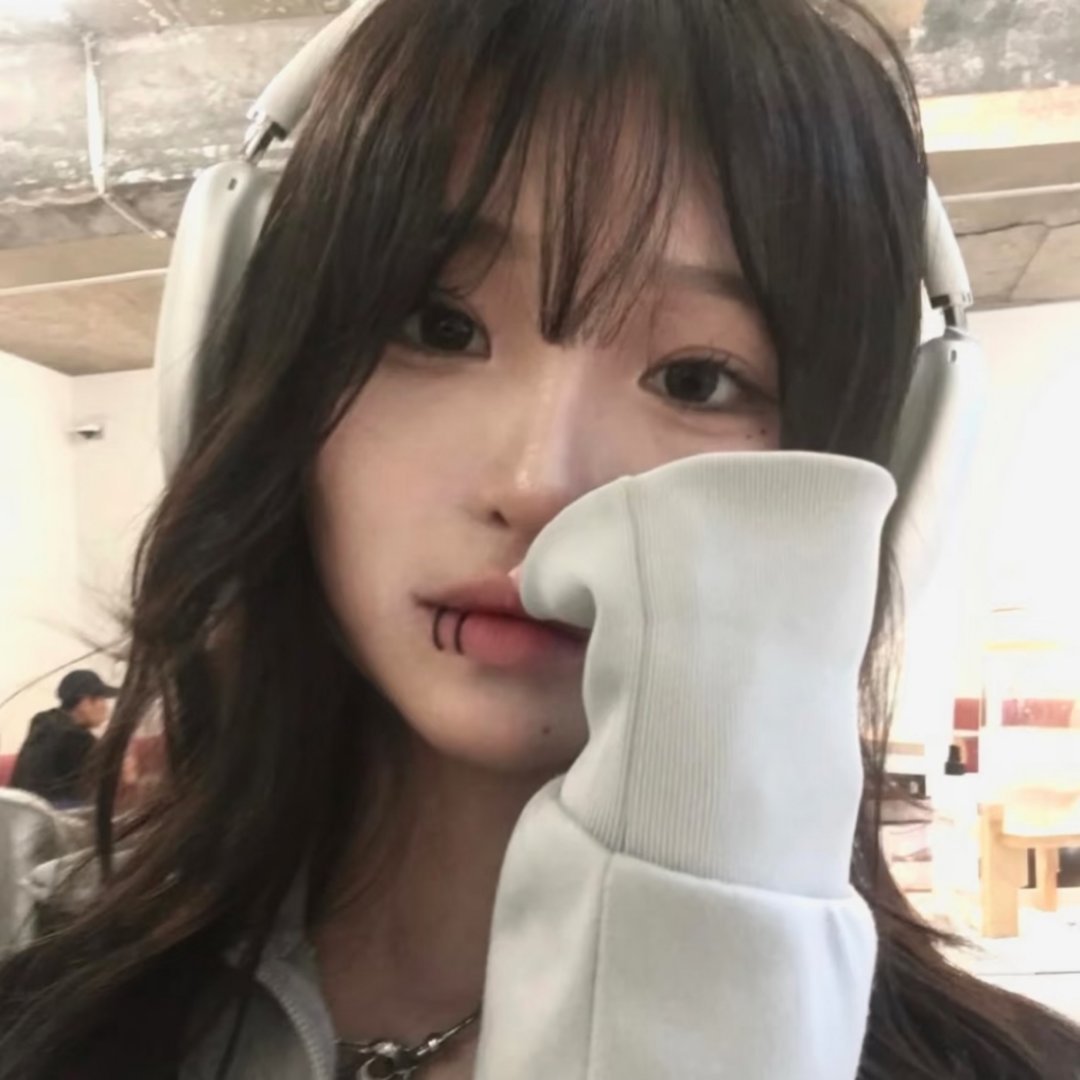 WeChat套图 | 头像背景图搭配 | 高质氛围感女头 