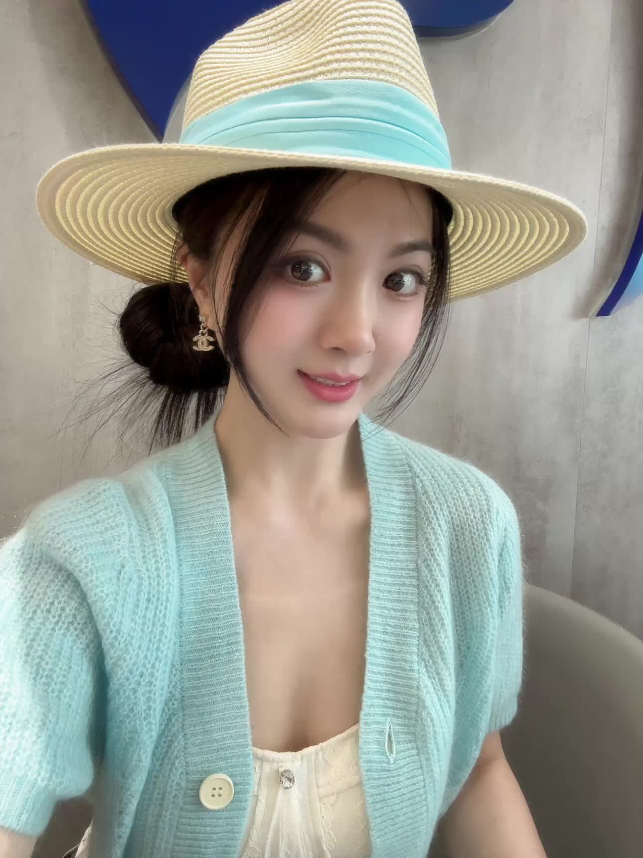 你又在哭泣我给不了安慰