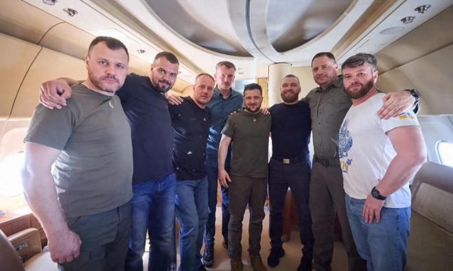 胜利属于谁一目了然，乌克兰高调宣布，俄将交出1200名乌军战俘
   
11月1