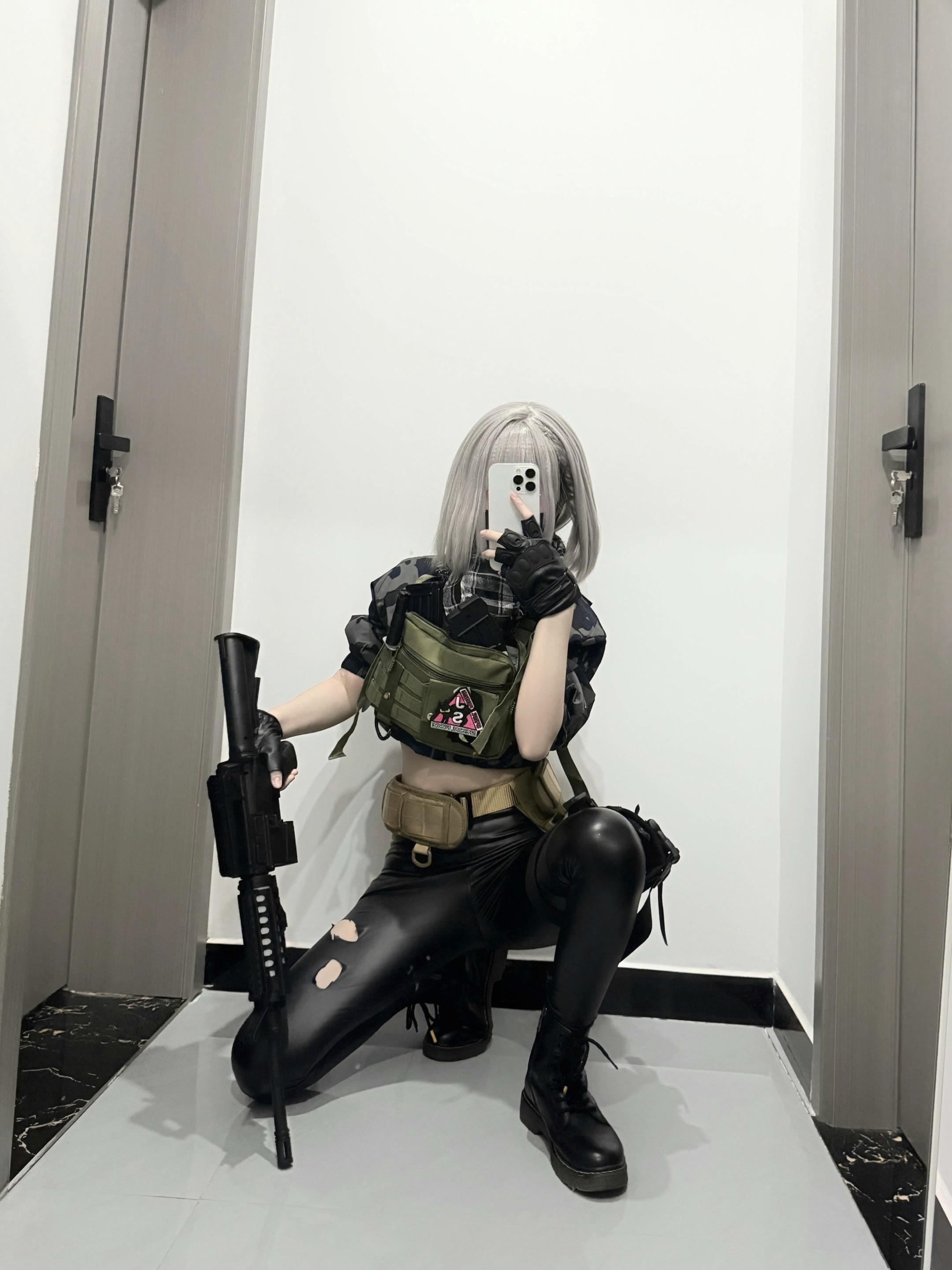 不会开枪打一个小姑娘吧？