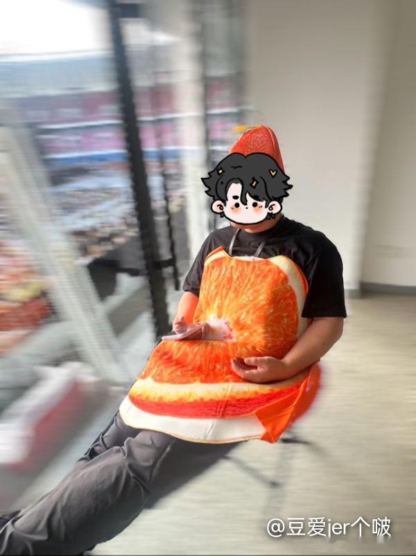 哈哈哈哈哈哈哥哥也是桔子脑🍊 
