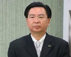 岛内所谓的“国安会”秘书长吴钊燮7月6日跳脚称，中国刚刚测试了一枚巨浪-2潜射洲