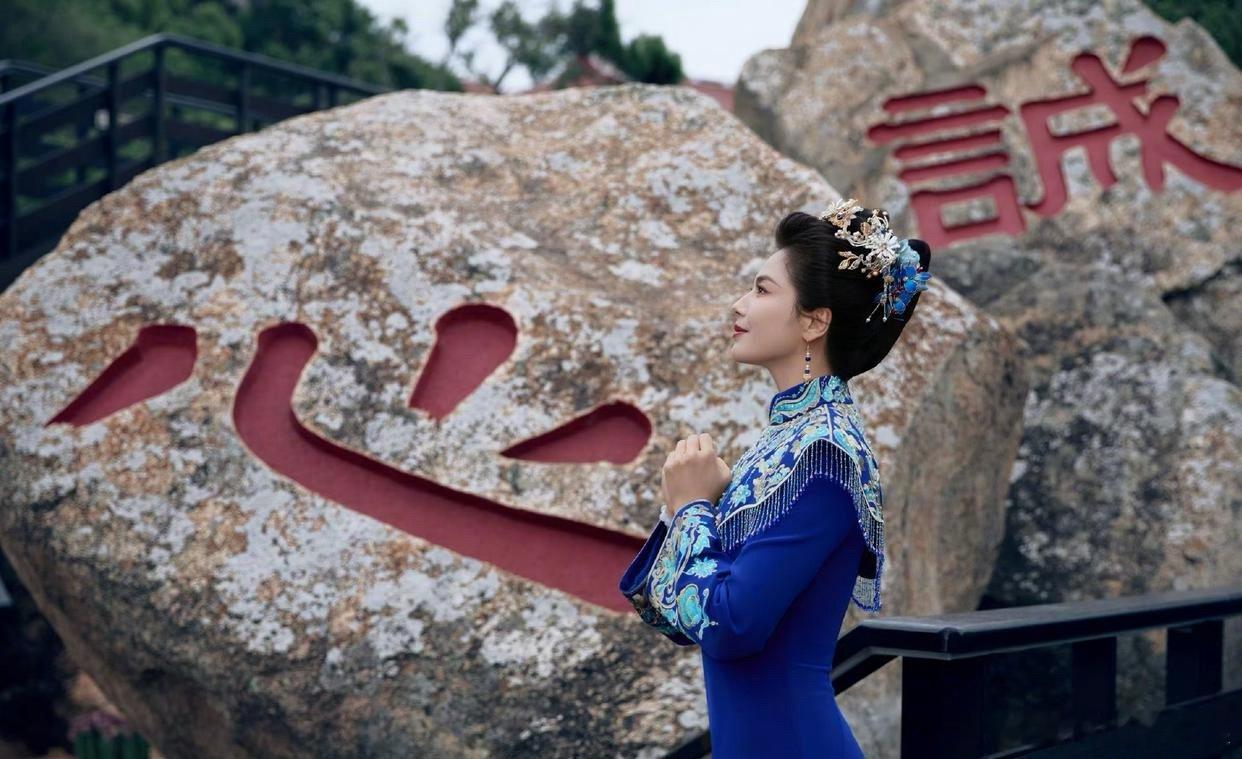 1.檀健次不愧是演员，哪怕他粉丝到处为他伸张正义，手撕某个女演员拍戏不够敬业，他