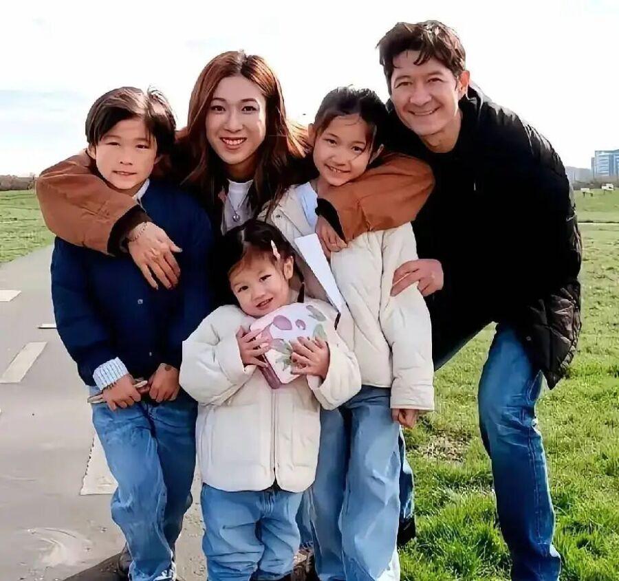 港媒又搞大新闻，曝钟嘉欣在加拿大起诉丈夫Jeremy，要求重新分割财产和争夺三孩