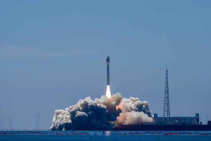 【东方慧眼高光谱01和02星成功发射】今天，我国太原卫星发射中心在山东海阳附近海