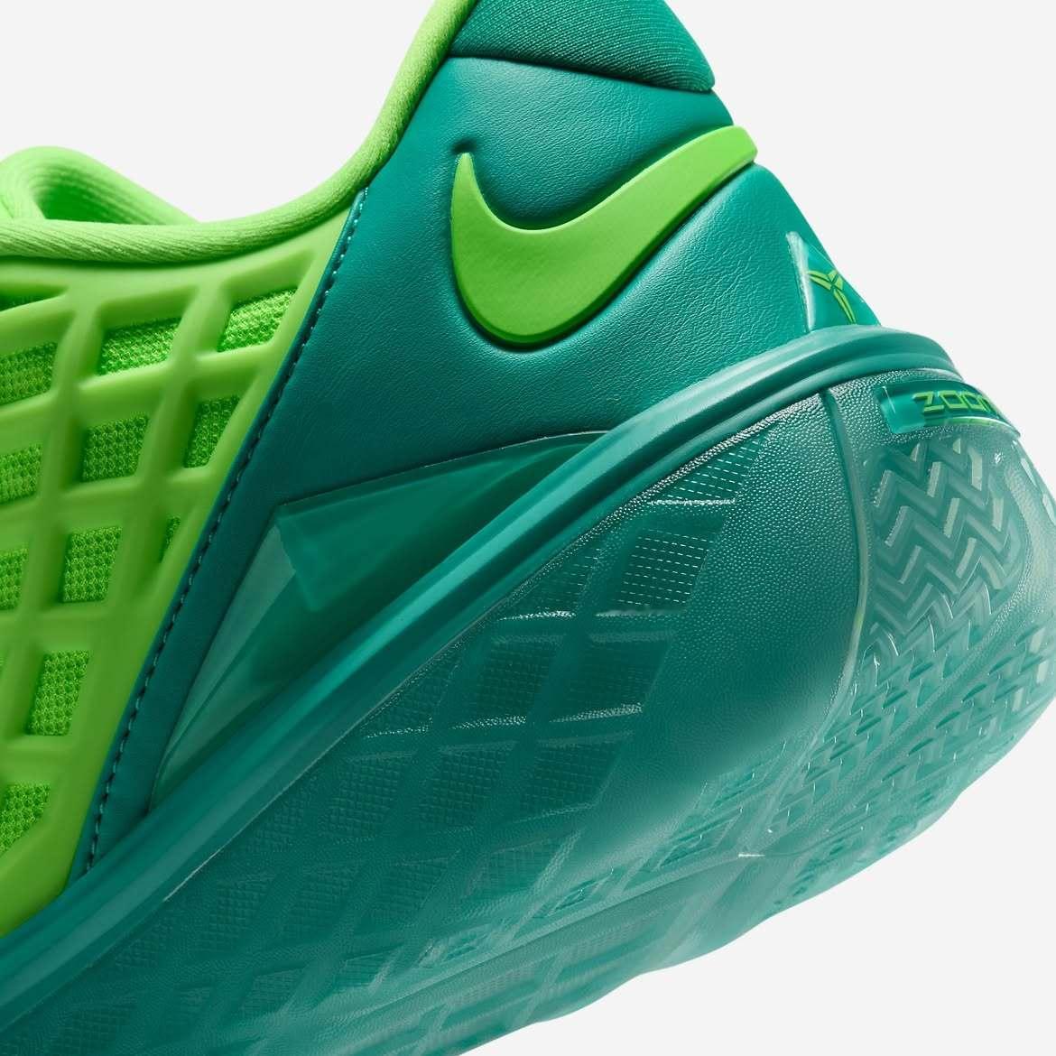 Kobe 3 Low Protro 💚科比三代新配色鞋带很圣诞 IV7127-