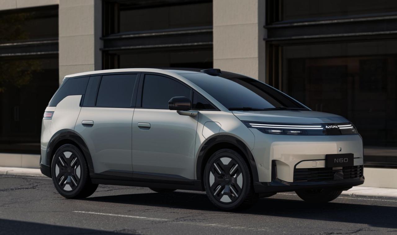 3月25日，埃安N60开启盲订，新车定价在15万以内，整车造型简约时尚，新车长宽