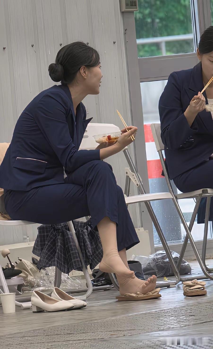 到了饭点就要放下疲惫，好好吃饭