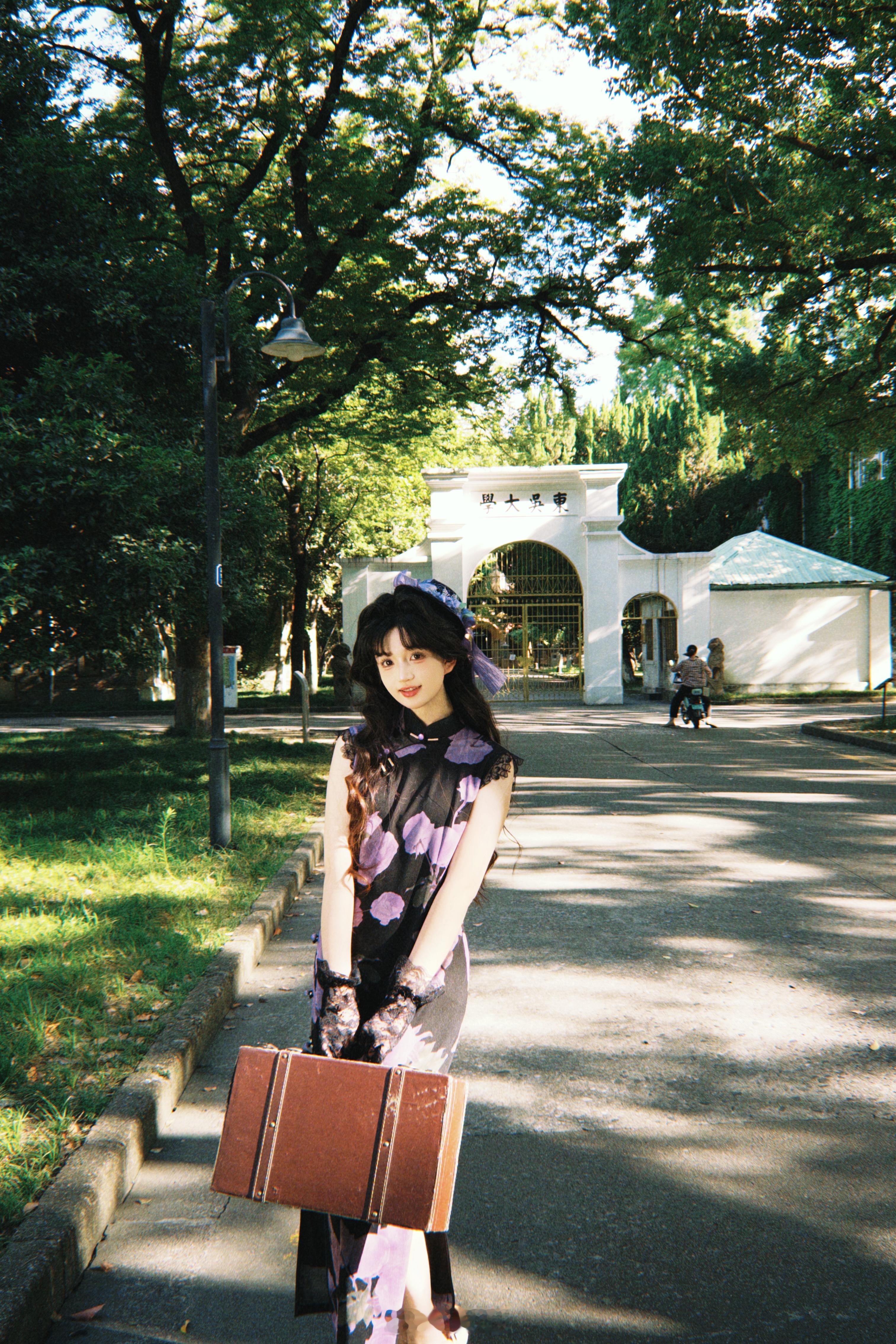 不敢想象要是能在这里上大学我有多开朗！好美的学校  ​​​