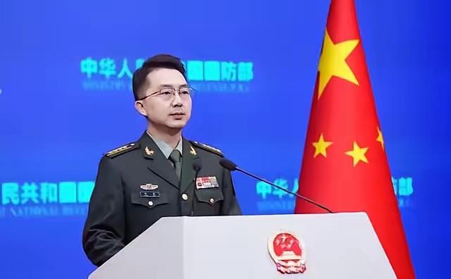 直接摊牌！国防部没有留下任何余地，曾直接把话说透了：谁敢把海马斯火箭炮搬上澎湖和
