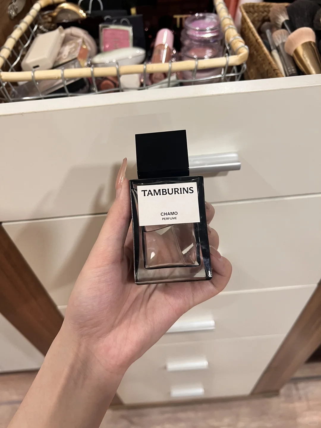 高知清冷大美女身上的香气