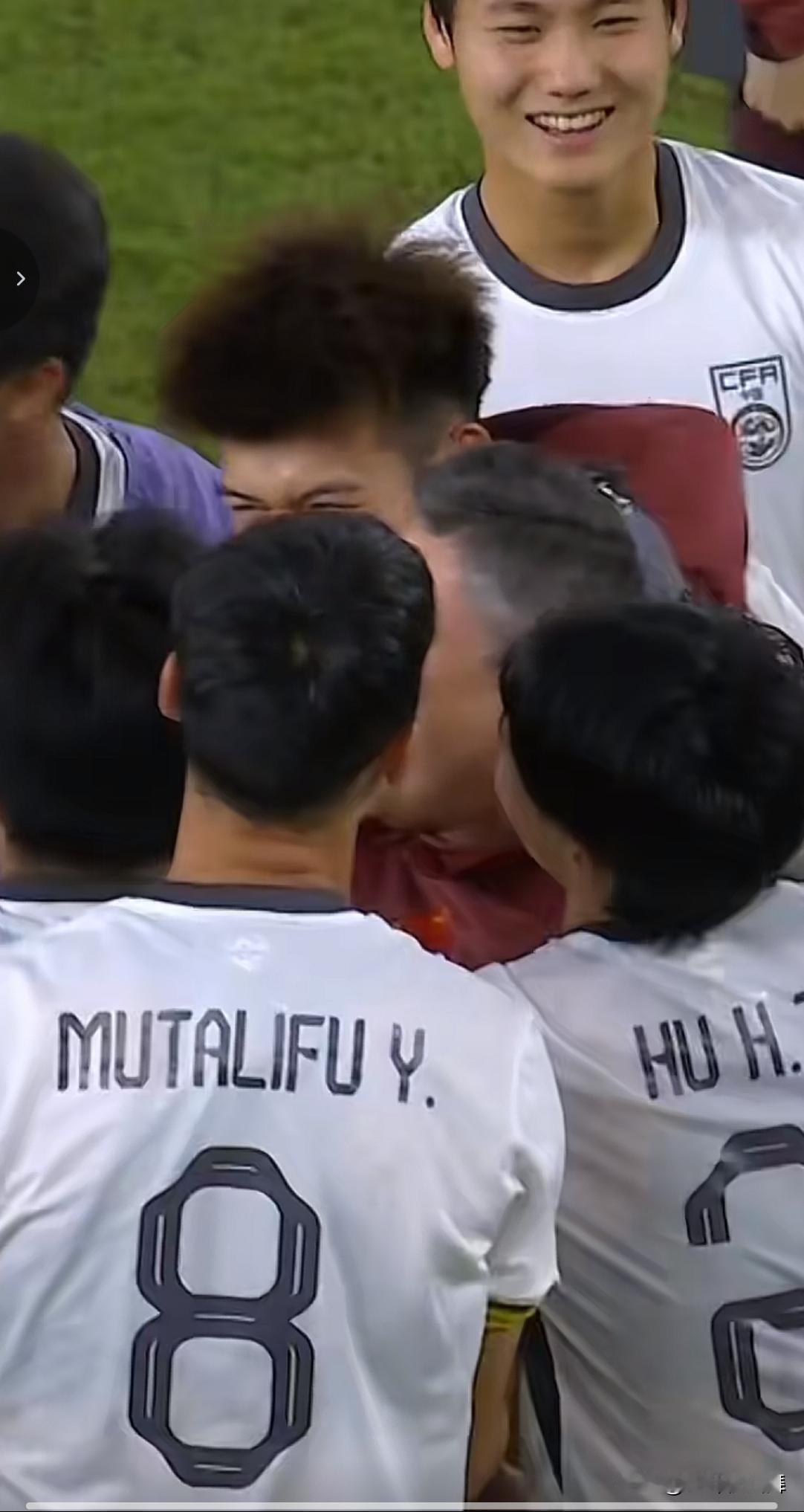 看到今天国足U23与越南3：0的比赛结果，跟大多数球迷一样：意外！因为前几场U2