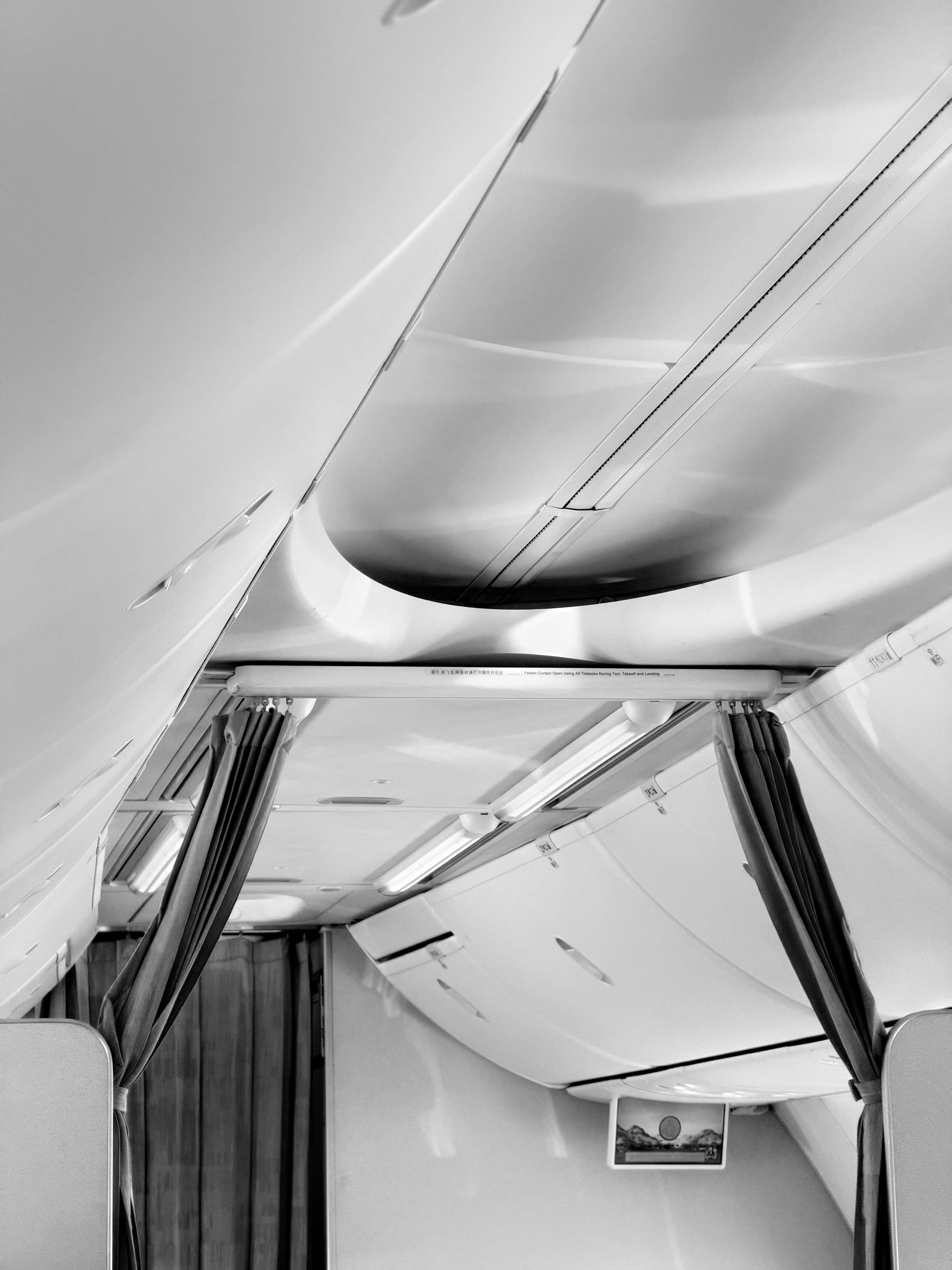 深圳临时转一圈 回去搬两天砖接下来 一周又要在深圳航司高卡多是牛马都是铁屁股 