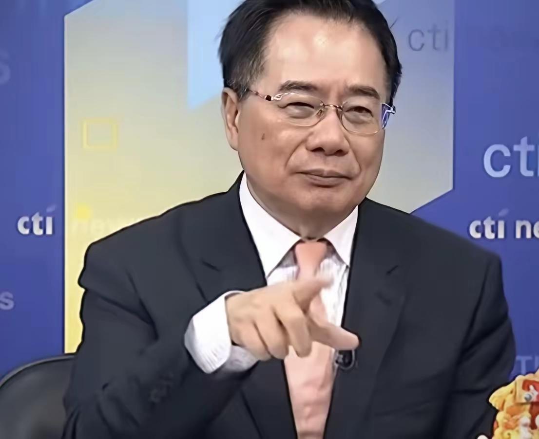 蔡正元多次警告国民党必须亲美，不要支持统一，否则会有灭顶之灾！
台湾政坛为何如此