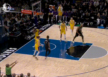 森林狼正起势，彪哥这失误不应该啊湖人vs森林狼 ​​​