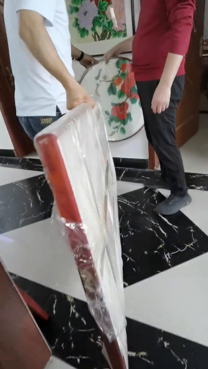 老板要了一个长条的顺势如意，大的，一米二的，圆的，感谢老板支持，祝你生意兴隆。