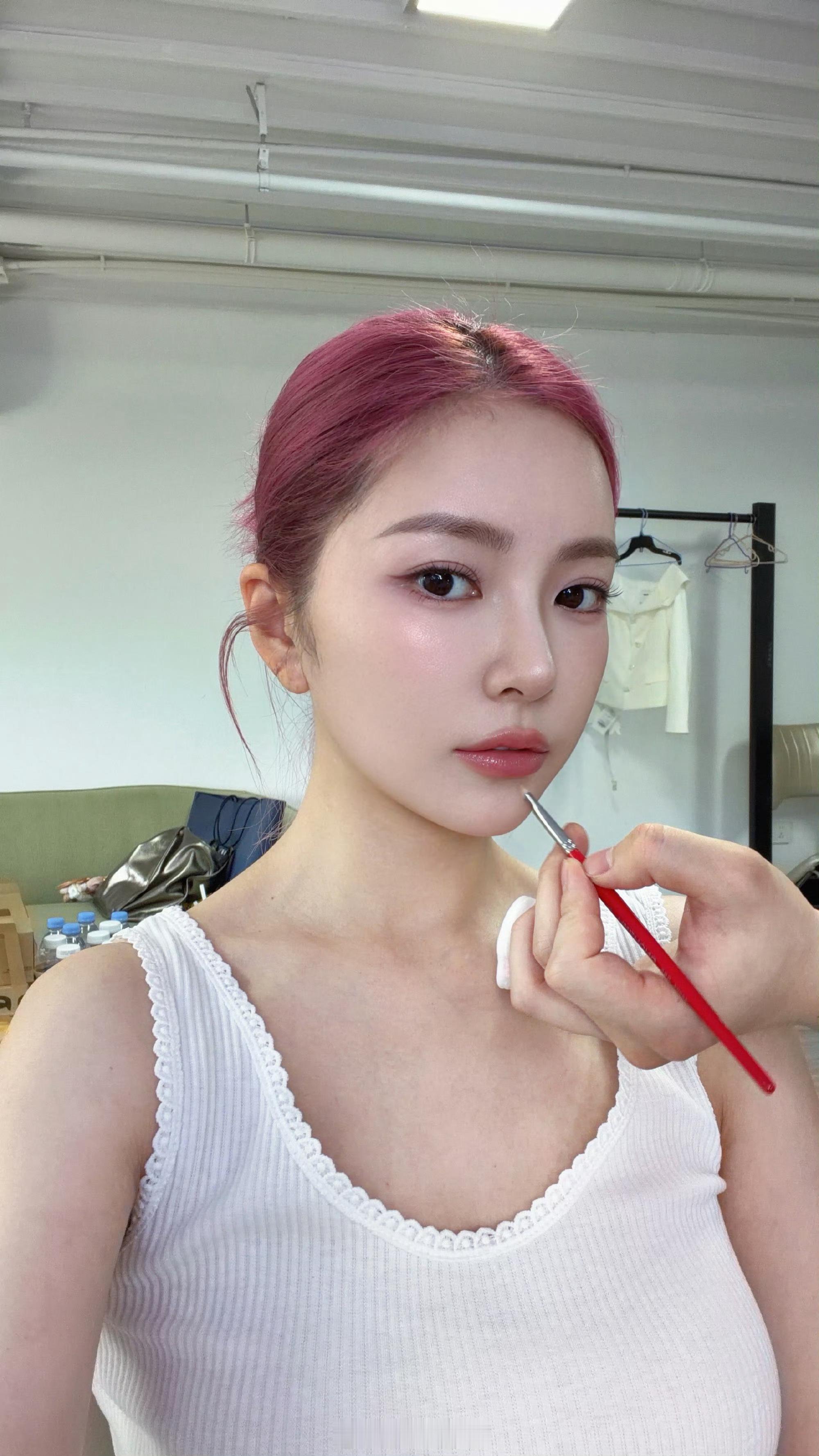 王灿复工王灿术后复工 王灿发文：术后开始复工啦～还是工作最开心祝大家都健康❤️ 