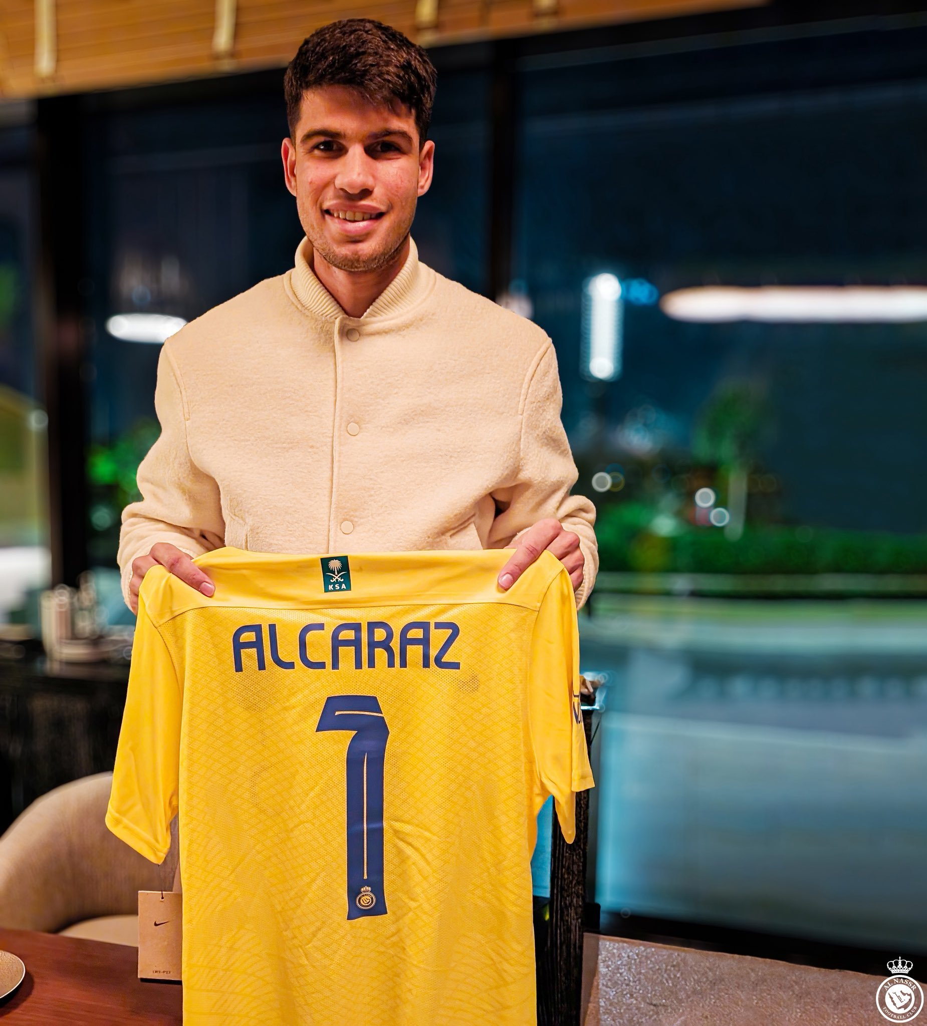 阿尔卡拉斯夺冠｜澳网2026 wow ～～ 胜利也发帖恭喜阿卡成为最年轻的全满贯