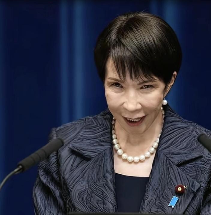 日本再怎么折腾，装备数量、体系完整度和远程打击能力都差一大截，而且处处被卡脖子。