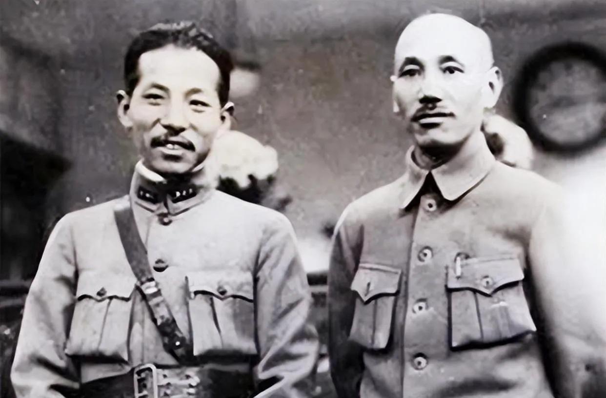 西安事变前，如果蒋介石同意张学良去绥远抗战......

1936年11月中旬，