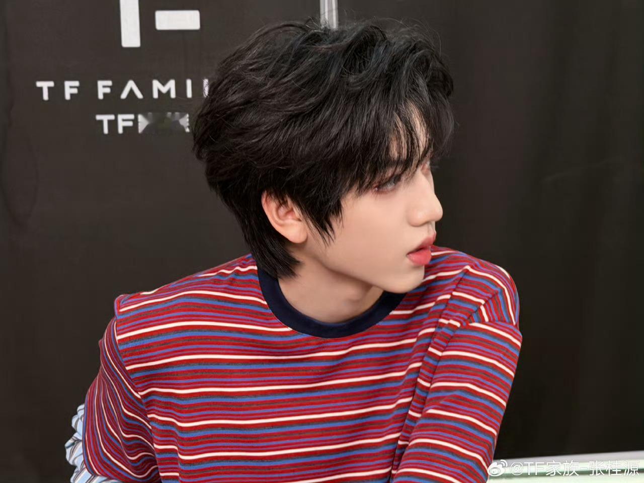 张桂源昨天晚上营业喽真的帅到我了