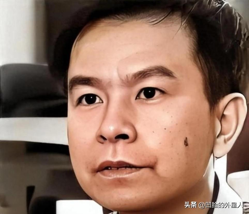 1992年，浙大高材生李红涛被警察逮捕，然而让所有人不敢相信的是，他竟然趁着警察