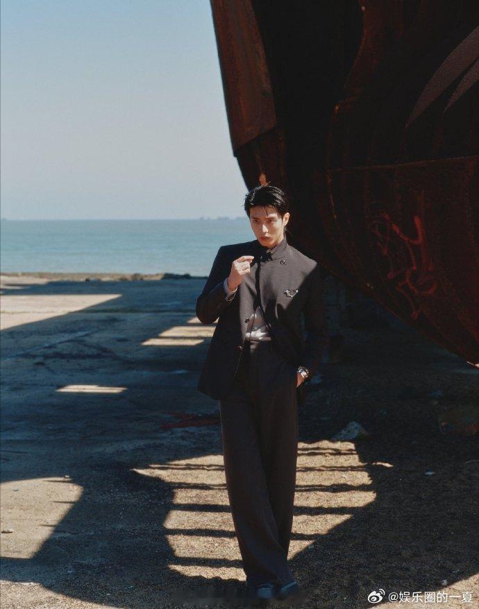 陈靖可年度突破剧集演员 陈靖可拿奖真的太争气了！陈氏男演员扎堆的名场面，直接被口