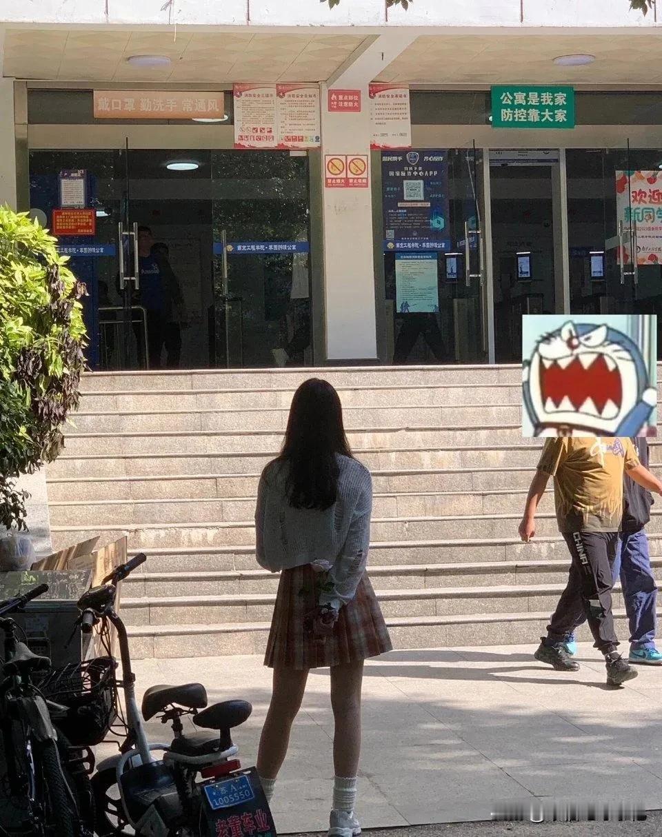 真羡慕那男孩，女生也很大胆
