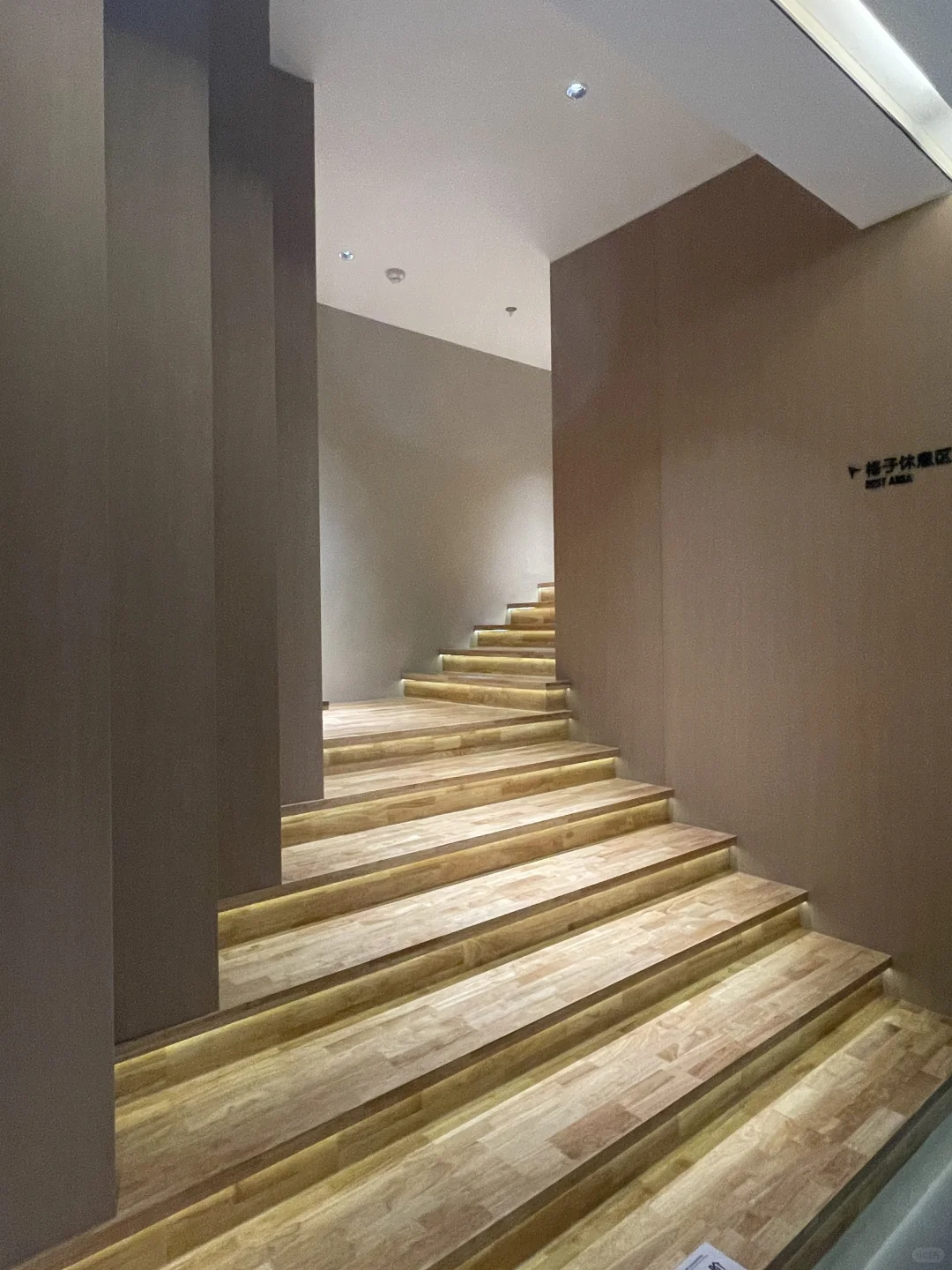 换上汉服，直接就穿越了？😍