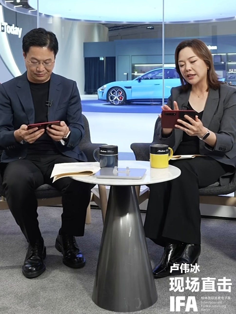 Q：为什么要叫小米18 Fold？A：小米18 Fold 是小米数字系列里最高端