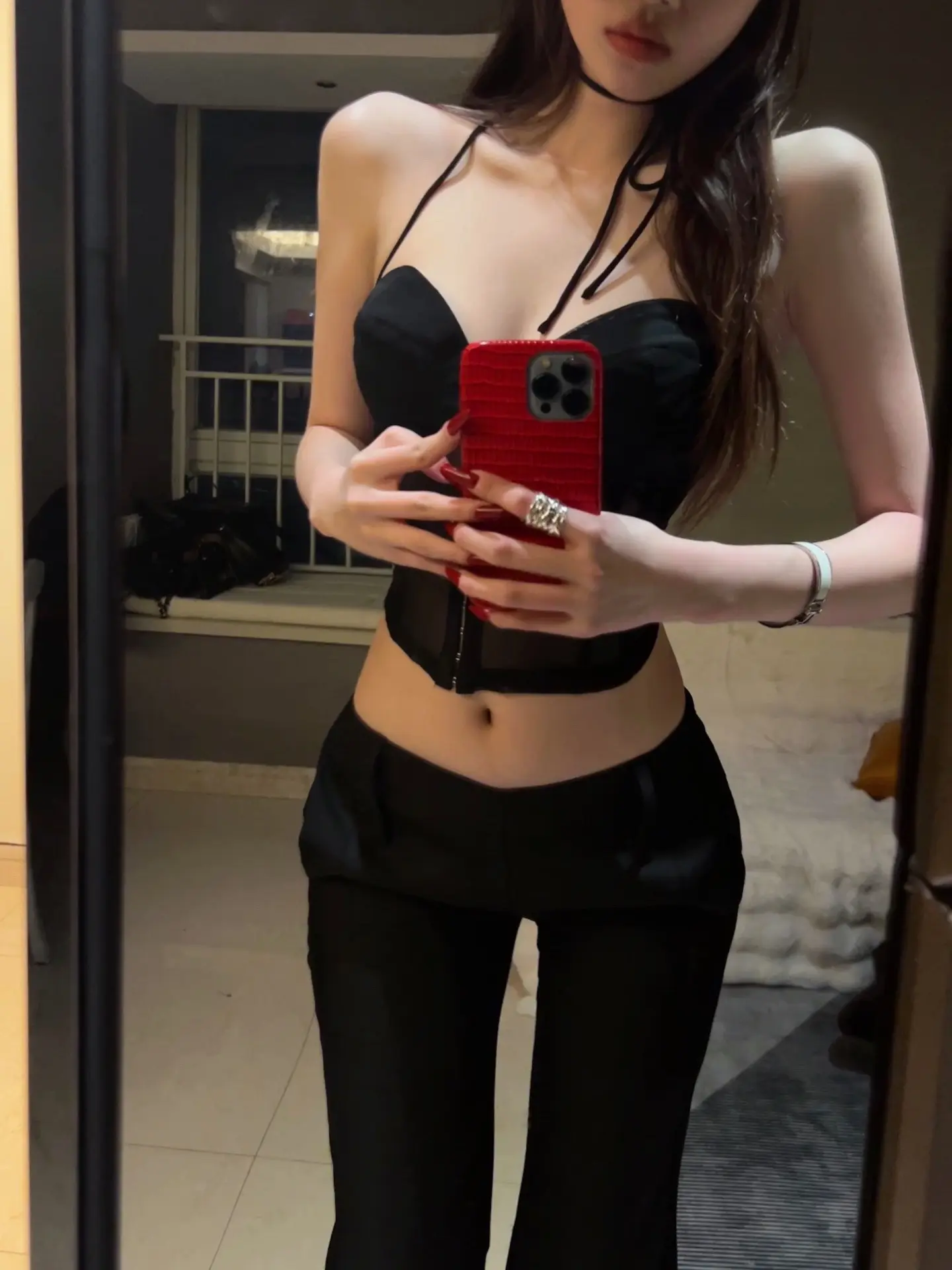 总有人教你长大 但方式不值得感谢 
