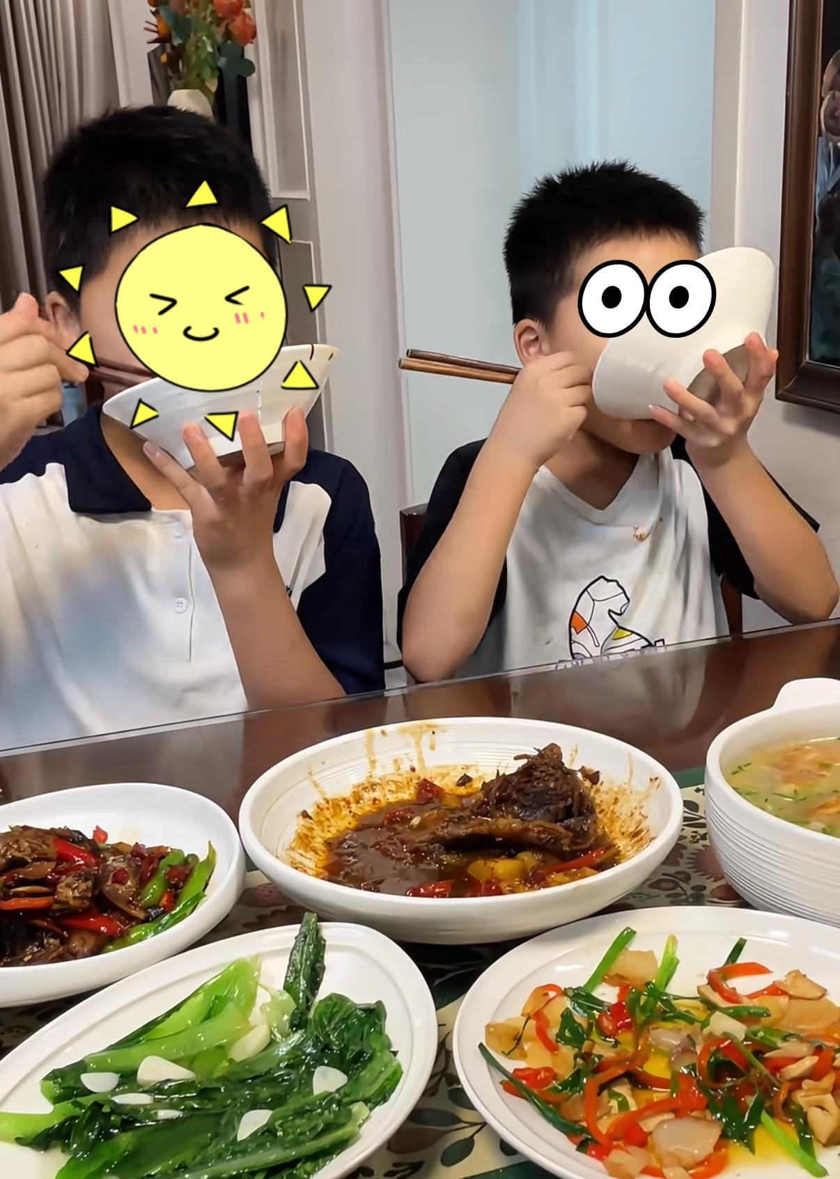 年收入八九万养俩儿子，婆婆还天天催我再生三胎，谁扛得住？
天天被婆婆念叨催生，我
