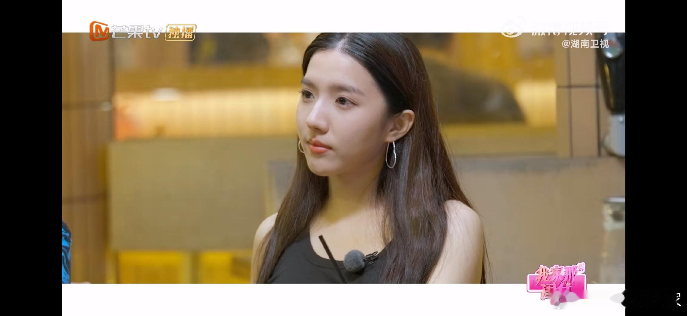 每个闺女都活成了一道光我家那闺女闺女们的光不必耀眼，却足够动人，足够照亮自己与他