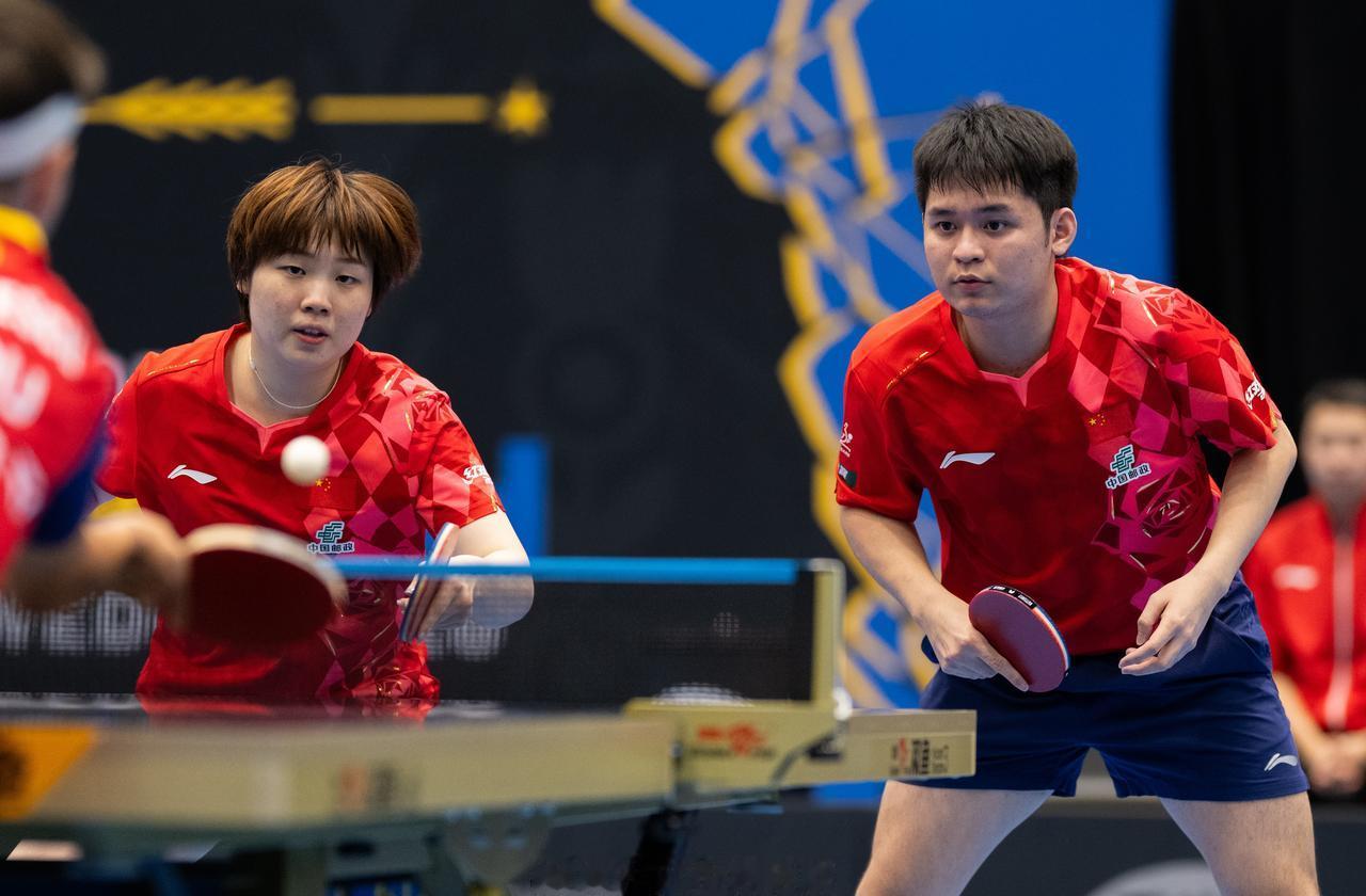 混双1/8决赛

林诗栋/蒯曼(CHN)3-1E·约内斯库/ 斯佐科斯(ROU)