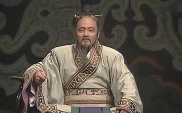 在春秋时期的晋国宫廷里，一桩围绕继承权的阴谋正在酝酿。宠妾骊姬为了自己的儿子能坐