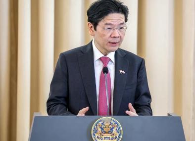 新加坡总理黄循财把窗户纸捅破了，他表示美国主导的经济框架以及国际秩序已经崩塌了。