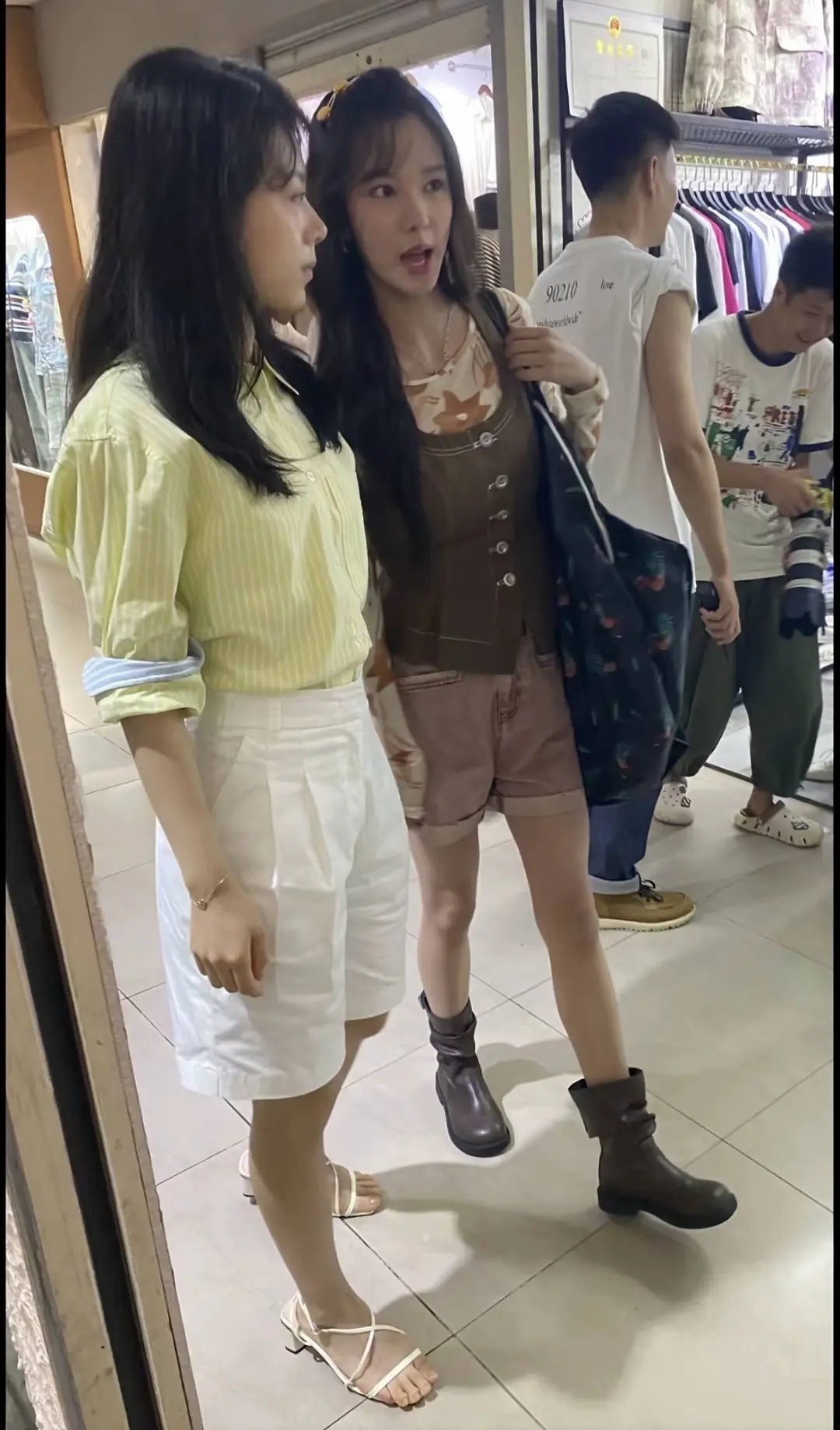 土的让人无语=_=全身都很灾难 ​​​