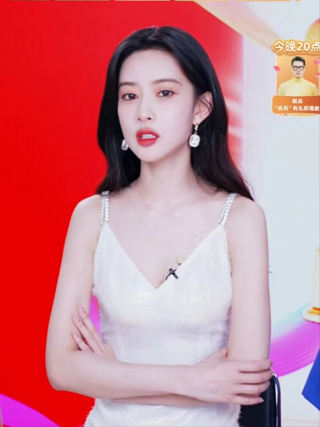 #美而自知孟子义##孟子义说自己长得好看# 哈哈哈哈哈哈哈哈哈哈发出今天第一声爆