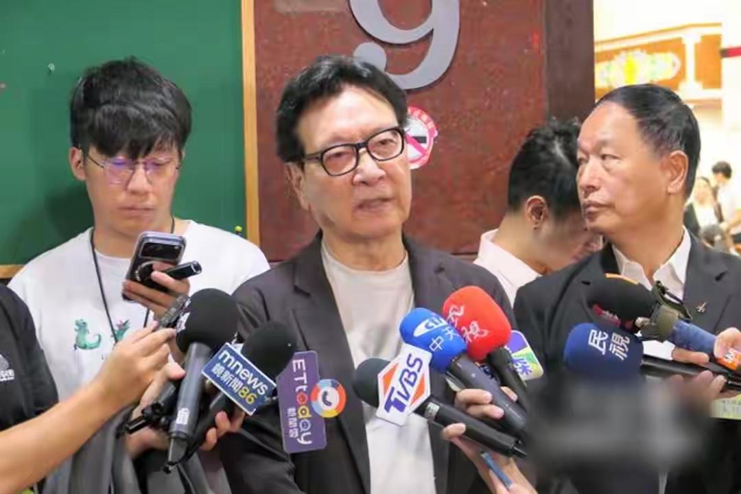 蓝皮绿心，赵少康鼓噪无人机对抗大陆纯属妄想

8月11日，国民党阵营的赵少康在台