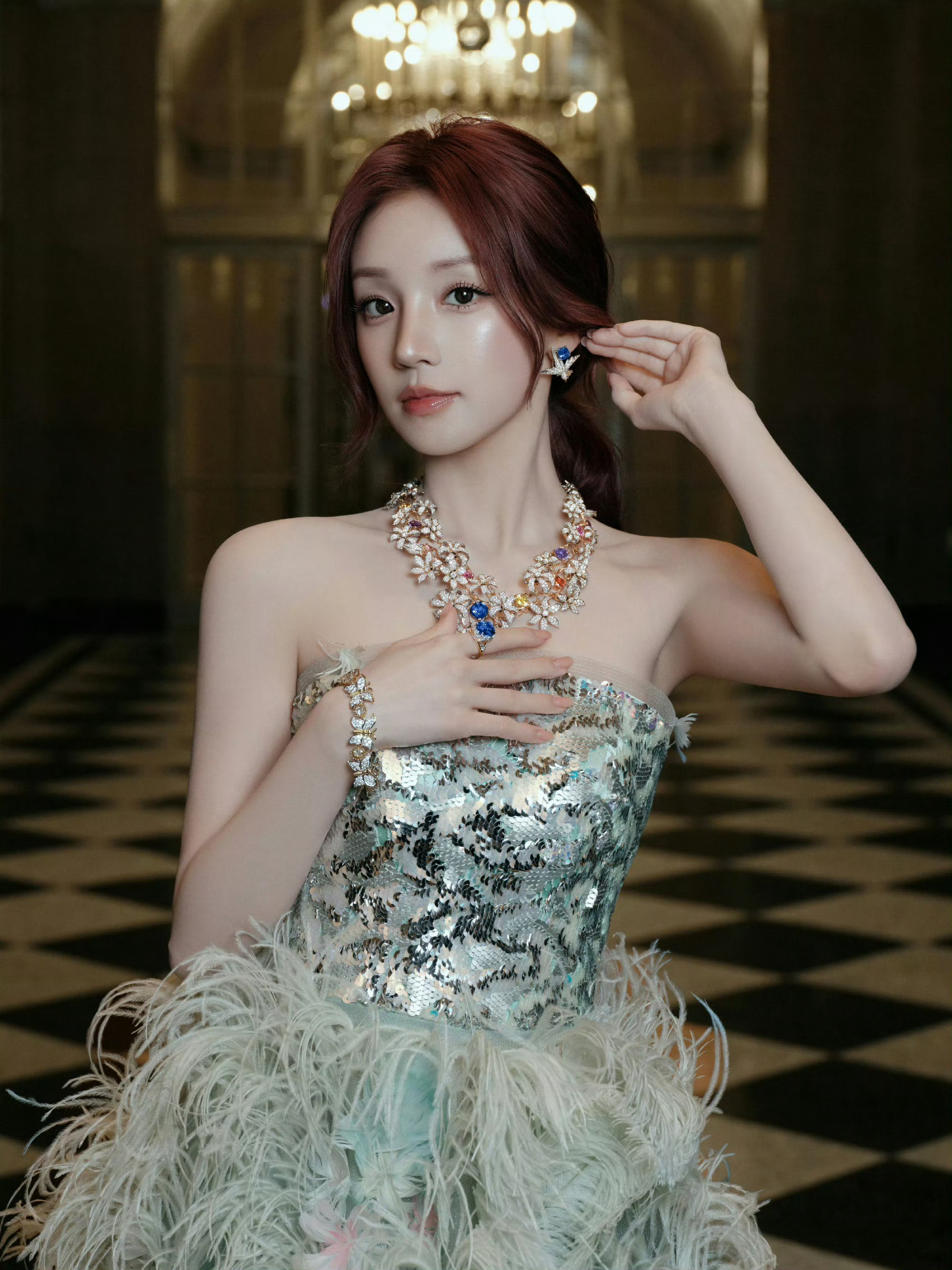 宋雨琦高珠项链价值千万 宋雨琦戴的Tiffany高珠项链价值千万，好贵好美💎 