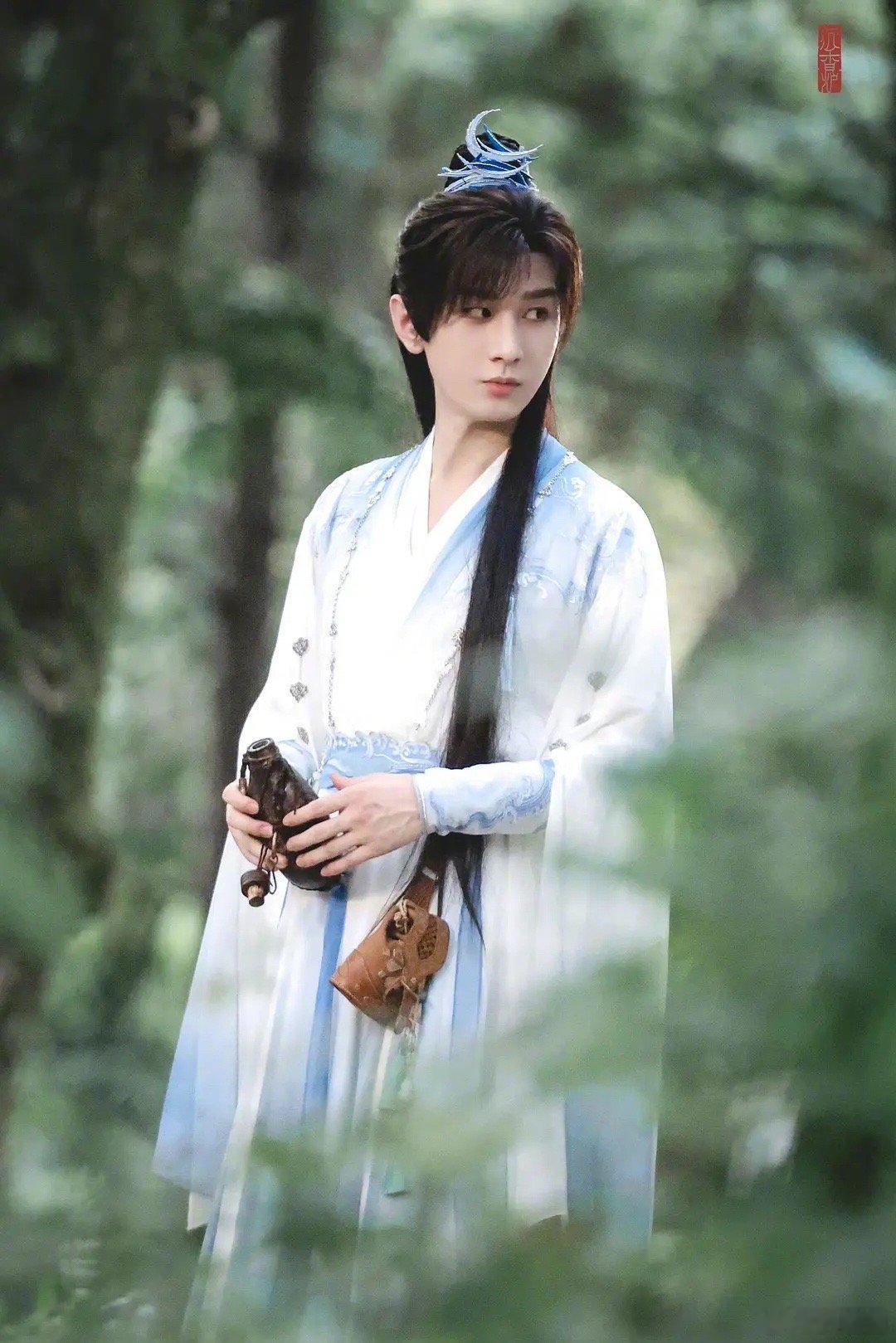 成毅赴山海最新路透怎么样～ ​​​