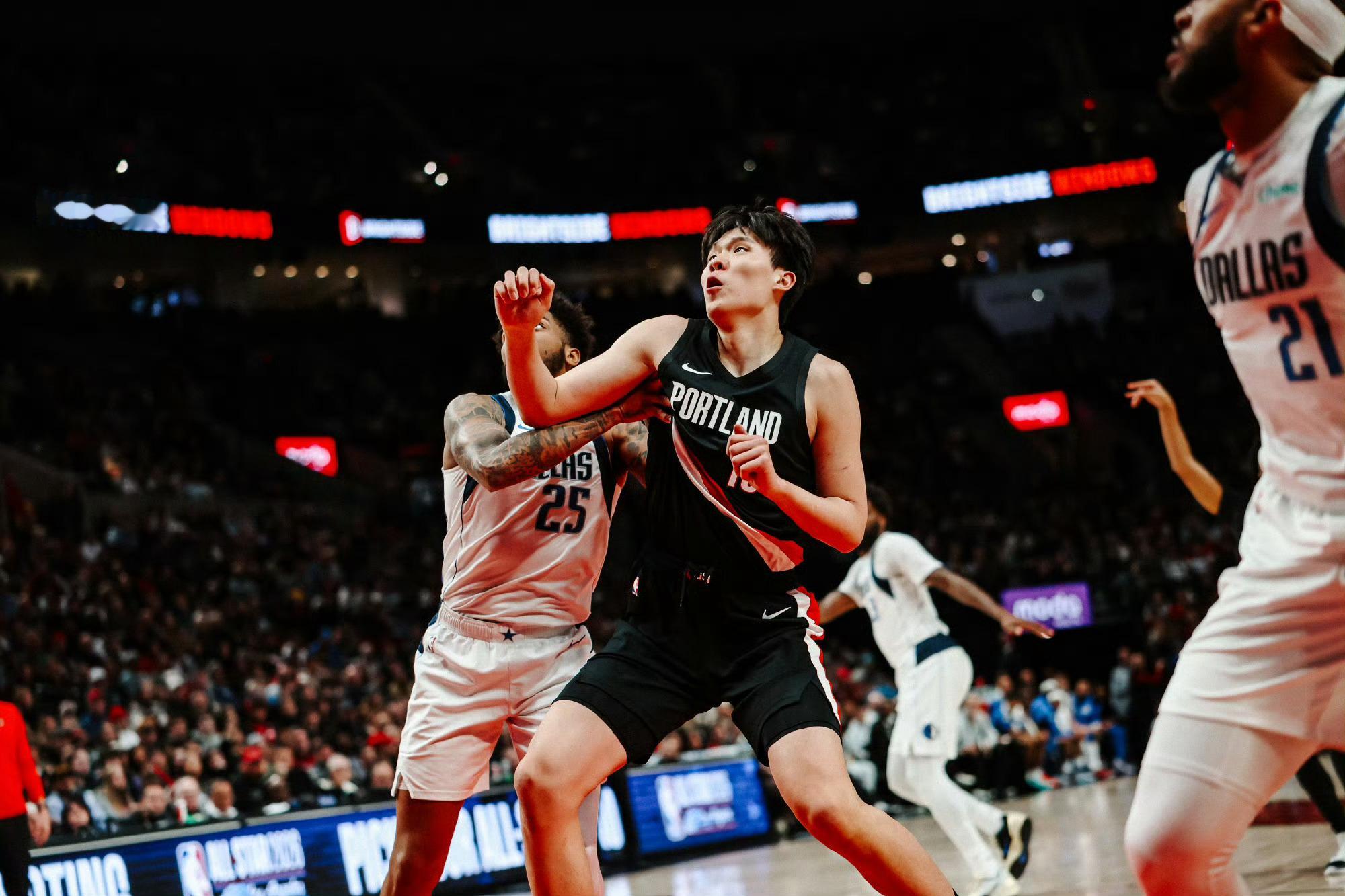 0+0+1！今天的杨瀚森什么水平？——出战10分钟，2投0中——得到0分0篮板1