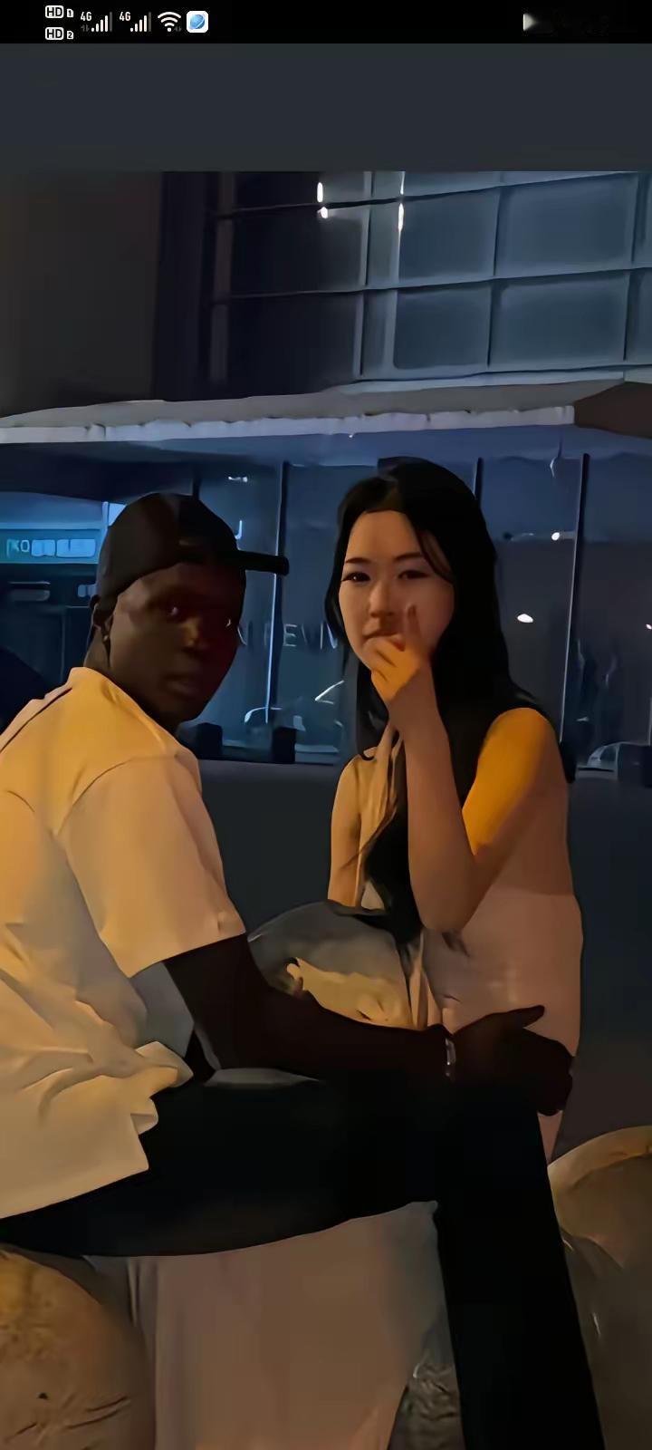 黑人小哥：我就喜欢你们看不惯我又干不掉我的样子！
……
说实在的：我们可以不相信