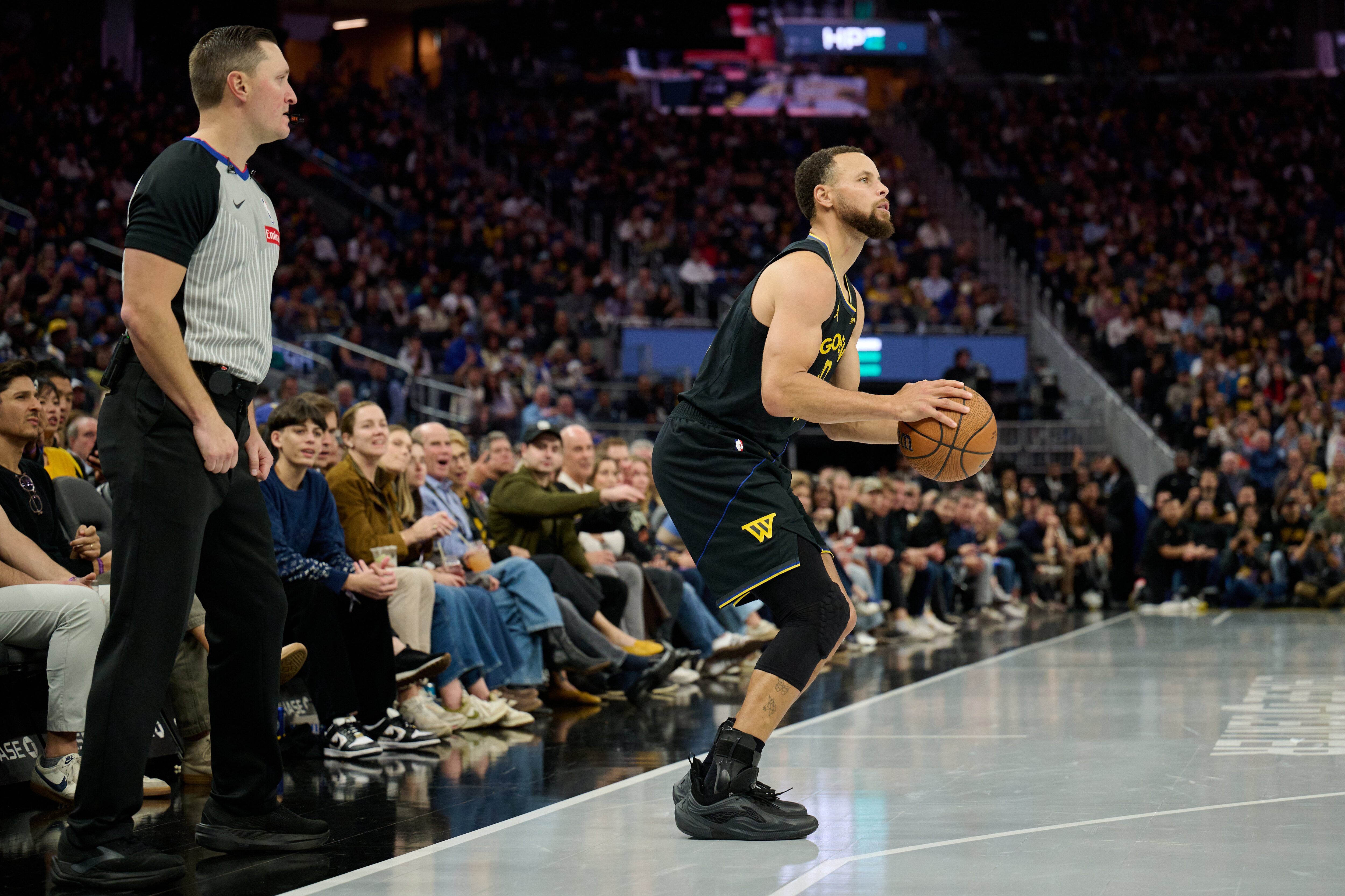 库里投篮抓拍📸国产鞋👟就是牛