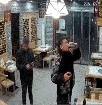 牛牛:听说你们这边有做牛肉面，是不是？