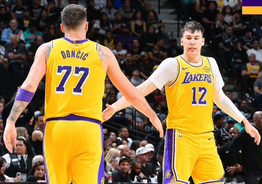 16分惨败！赛后传来3条好消息及5条隐患！湖人输了！今天湖人与马刺的这场球，看得