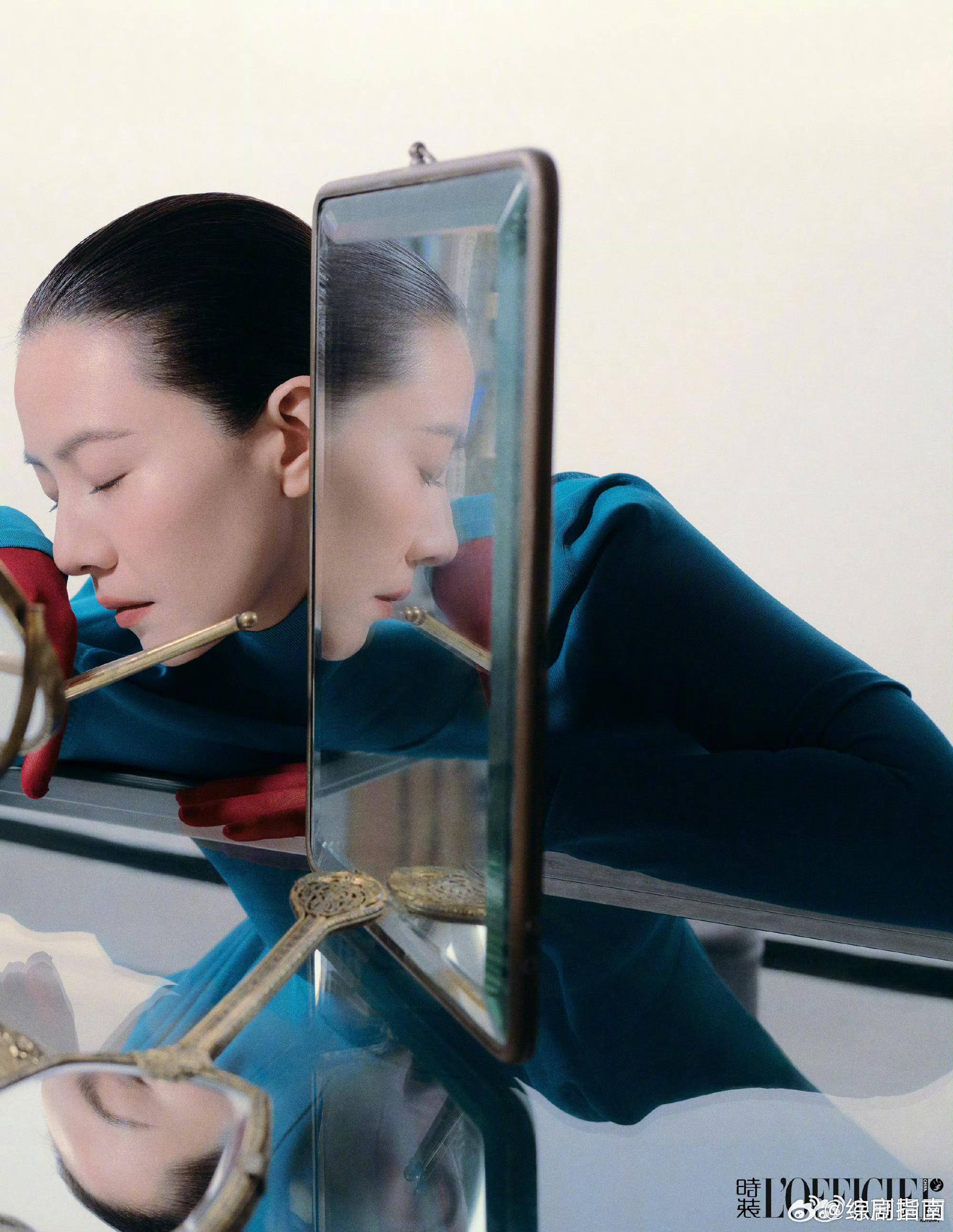 高圆圆开年刊好圆一颗头 高圆圆开年刊造型封神！大光明造型凸显圆润头骨，五官端正大